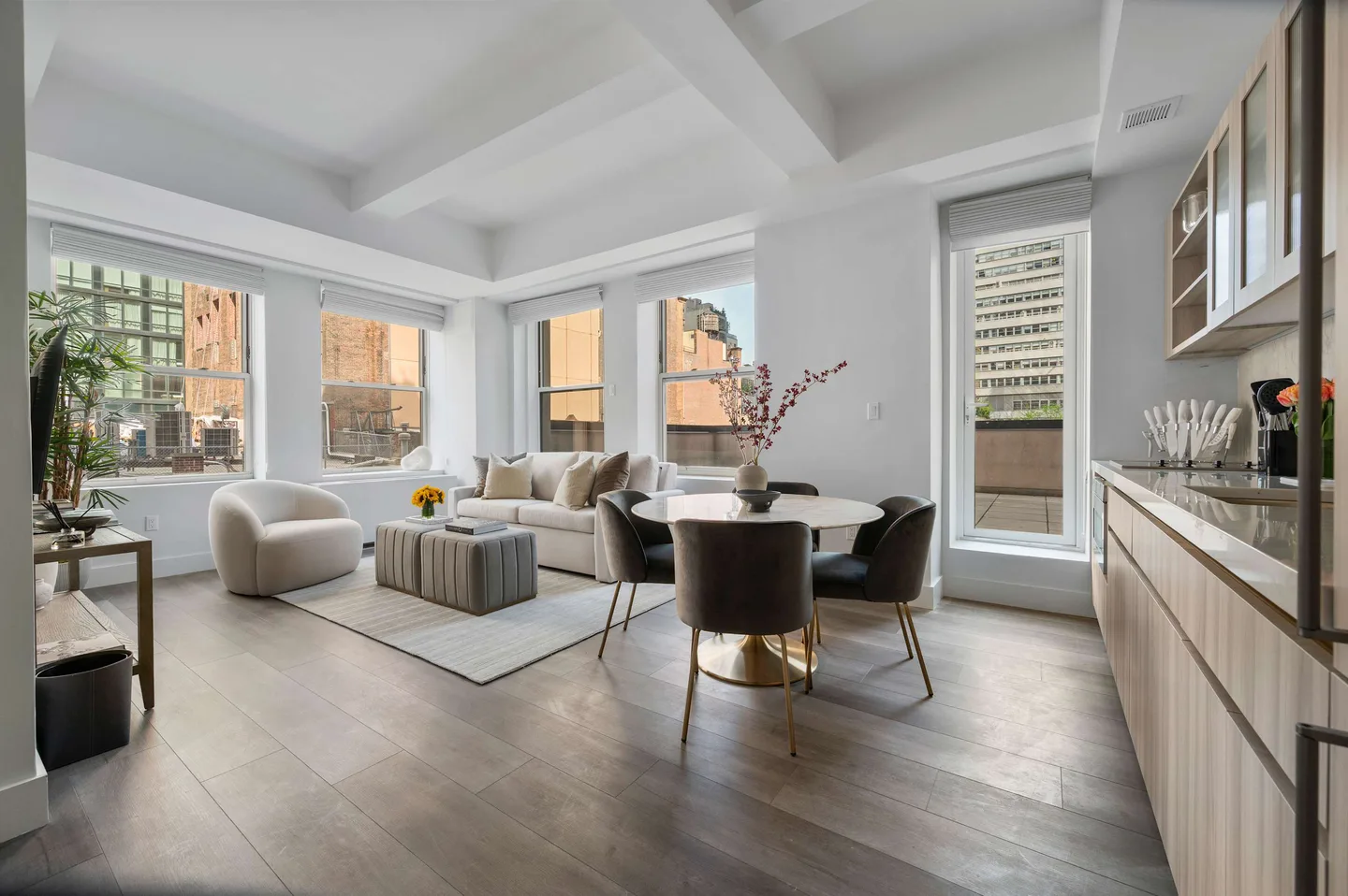 Gran apartamento de 2 habitaciones con enorme terraza privada con lavadora/secadora — 17 John
