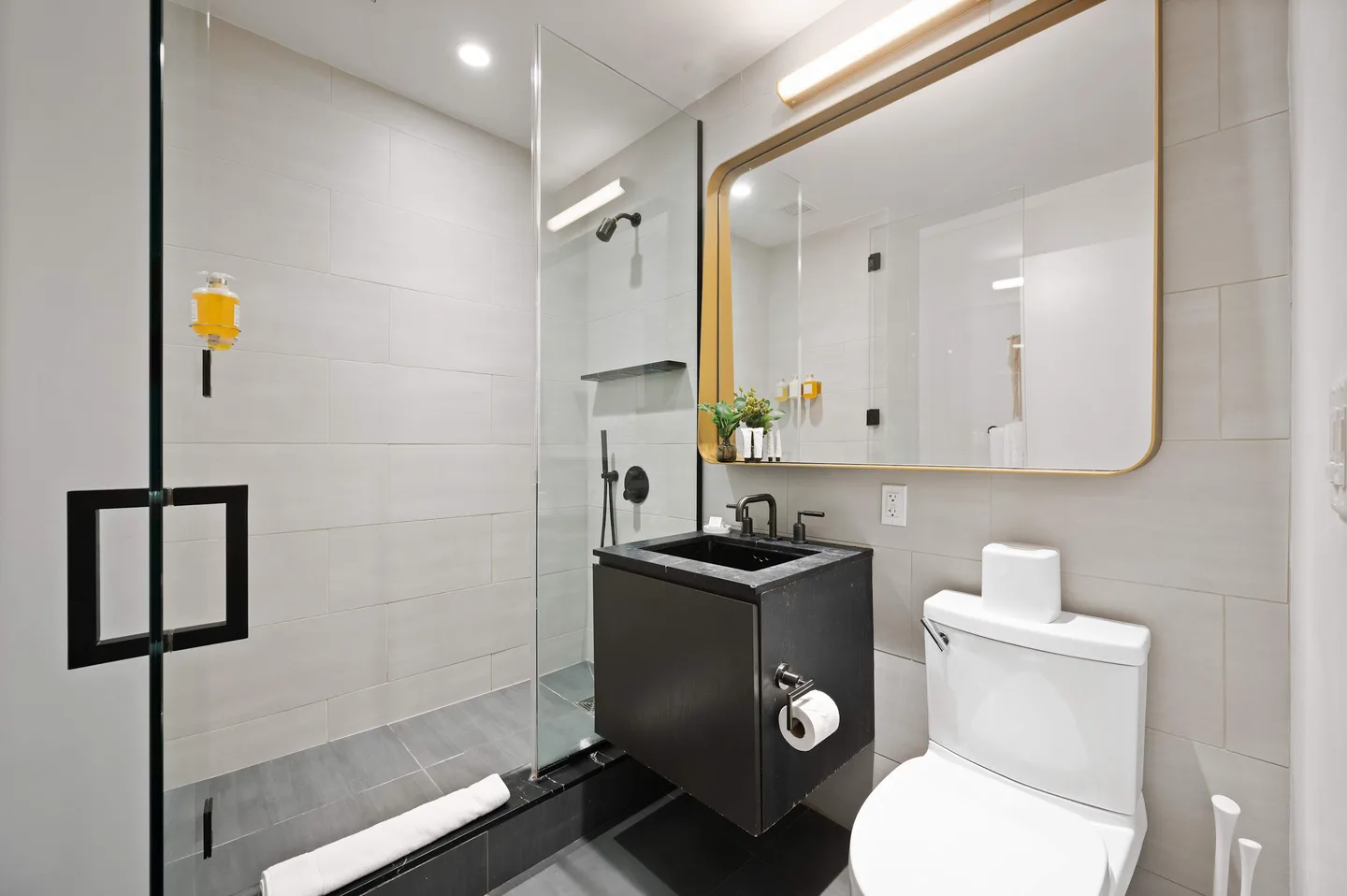 Bathroom — Classic King Studio Apartment — 17John, Financial District