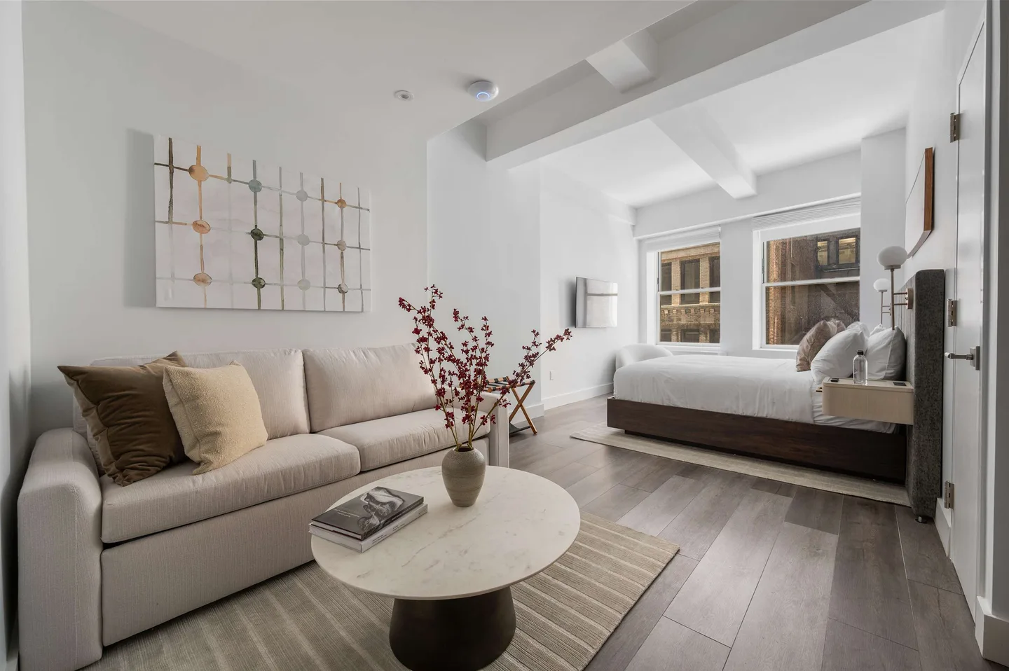 Signature King Studio Apartment — 17John