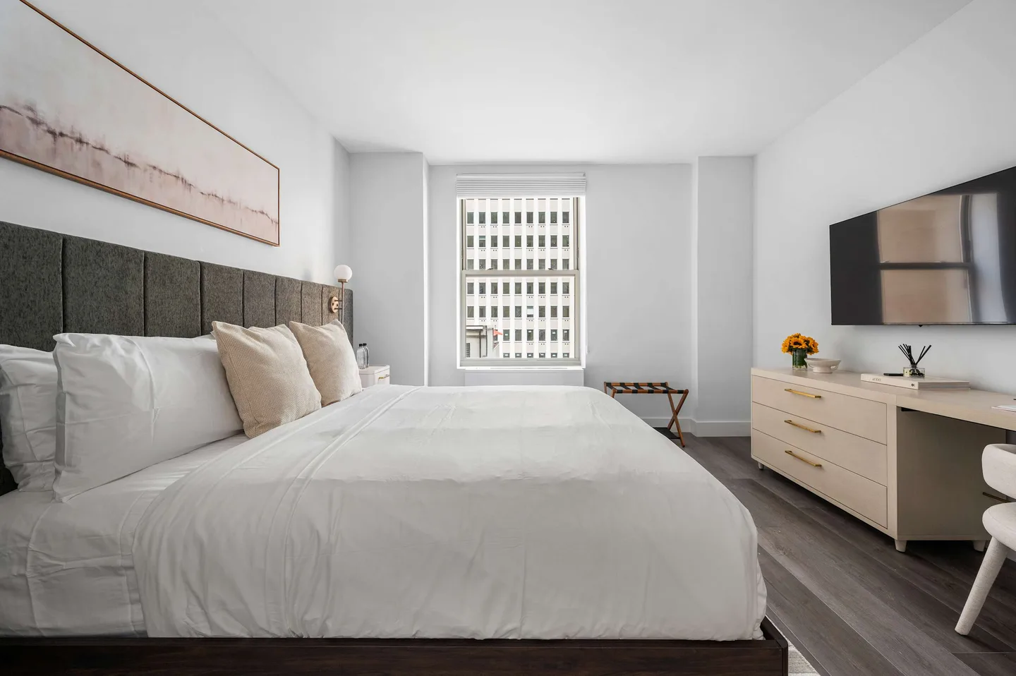 Bedroom — Superior King Studio Apartment — 17John, Financial District