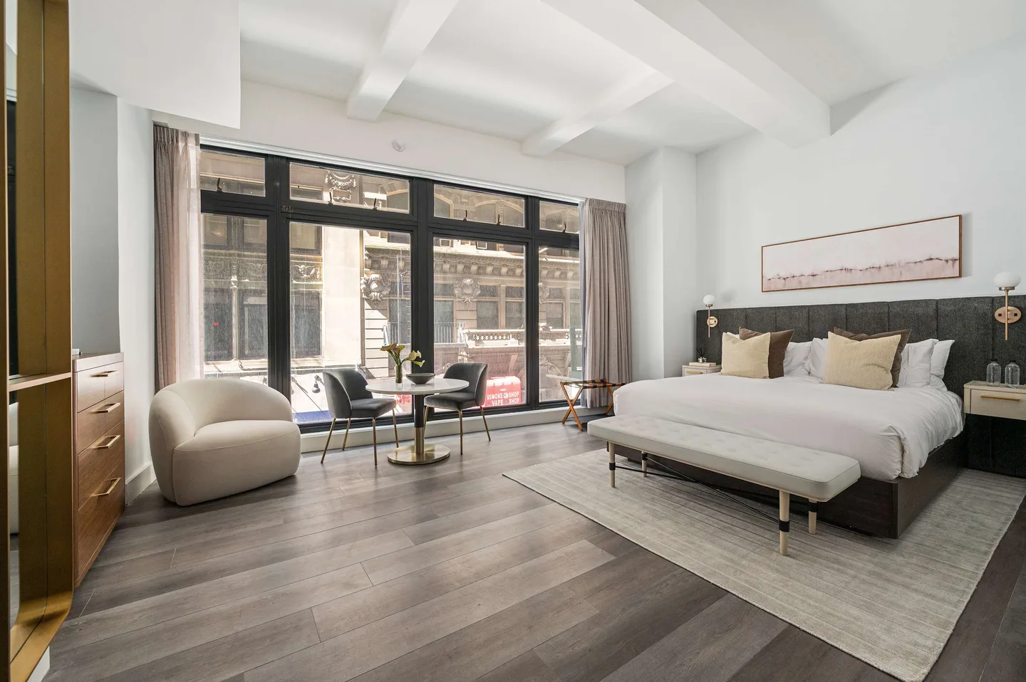 Estudio tradicional con cama king — 17 John